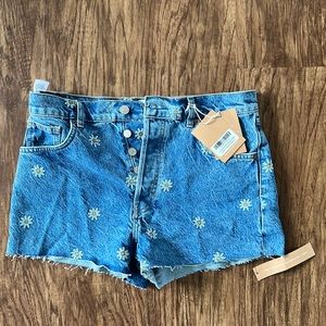 Reformation embroidered jean shorts - size 29